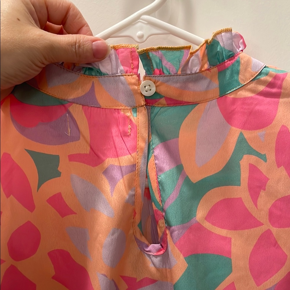 THML NWOT Floral Ruffle Sleeve Blouse - Picture 4 of 6